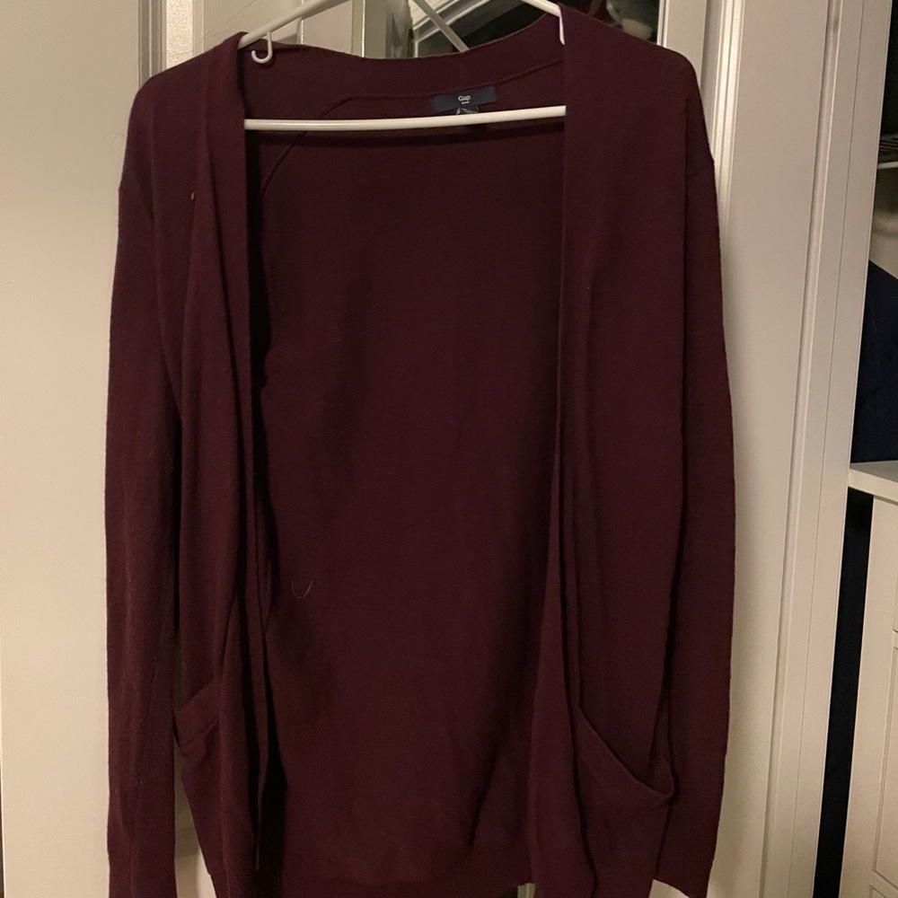 gap maroon cardigan